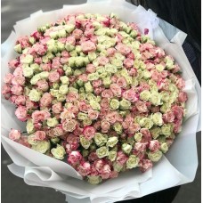 101 кустовая Роза "Сверкающие бриллианты"