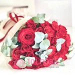 25 красных Роз с Эвкалиптом
