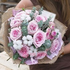 Букет розовых пионовидных Роз