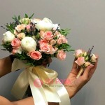 Букет невесты из Пионов и кустовых Роз №16