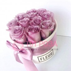 9 Роз в коробке розовых