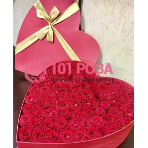 101 красная Роза в коробке сердцем