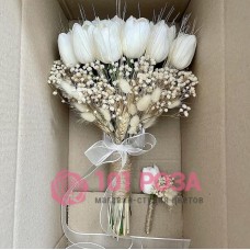 Весенний букет невесты из Тюльпанов белых и Гипсофилы №114