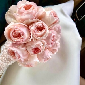 Букет невесты из розовых пионовидных Роз 