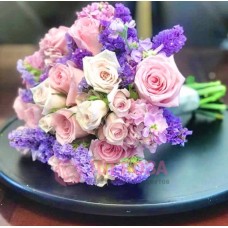 Букет невесты с розовыми и фиолетовыми цветами №142