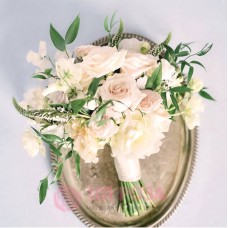 Свадебный букет из кремовых Роз и Эустомы №166